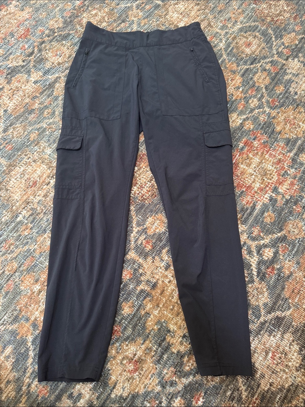 Athleta Chelsea Cargo Pants Black 6 Lightweight Travel Hiking